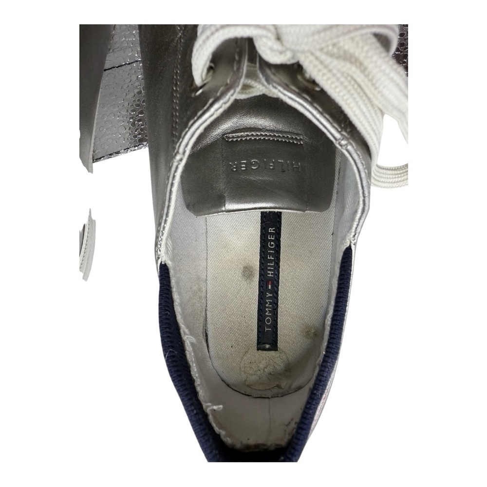 Tommy Hilfiger Silver Sneakers Size 9M Red, White, Blue Accent - Picture 9 of 13